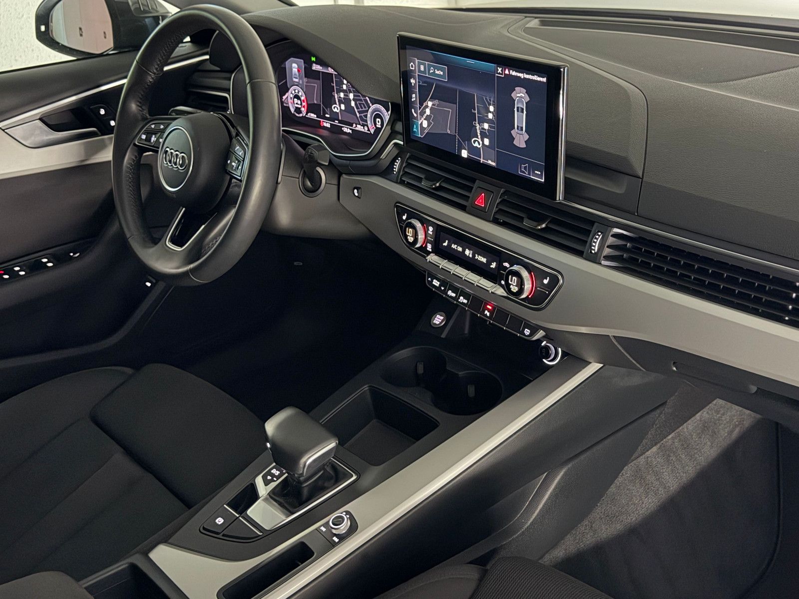 Fahrzeugabbildung Audi A4 Lim. 40 TFSI S LINE/VRTL COCKPIT+/MASSAGE