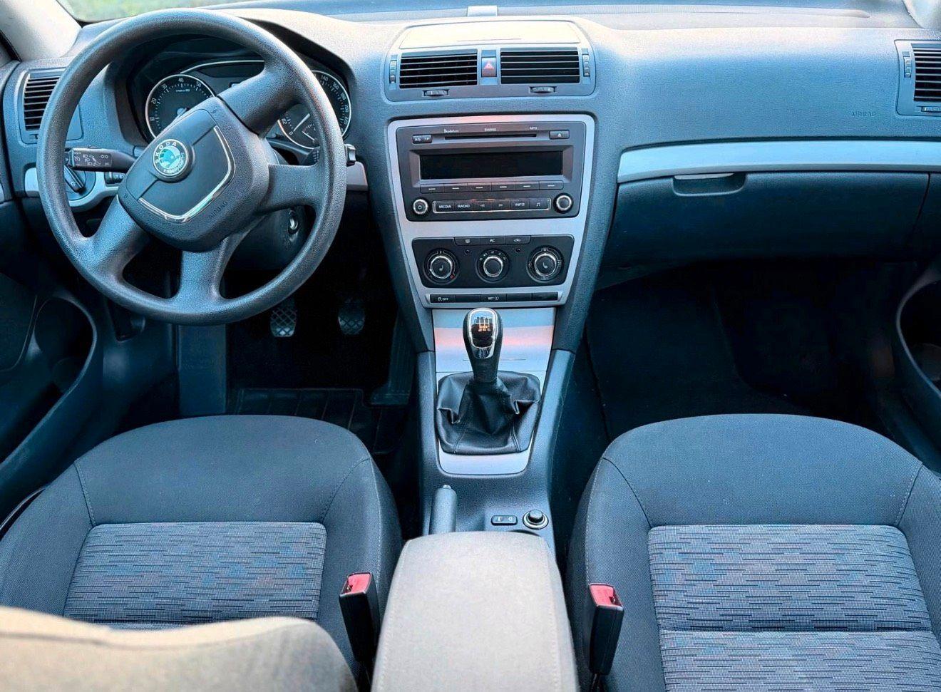Skoda Octavia 2012 — photo 9