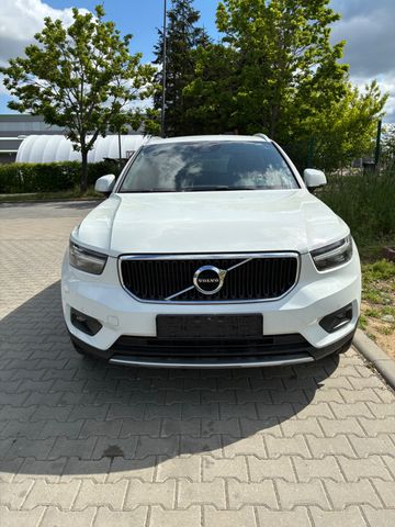 VOLVO XC 40