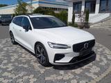 Volvo V60 R Design Recharge PHEV AWD PANO ACC AHK 19" - Volvo V60: R
