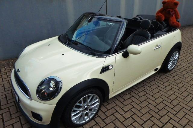 MINI Cooper Cabrio John Cooper Works JCW