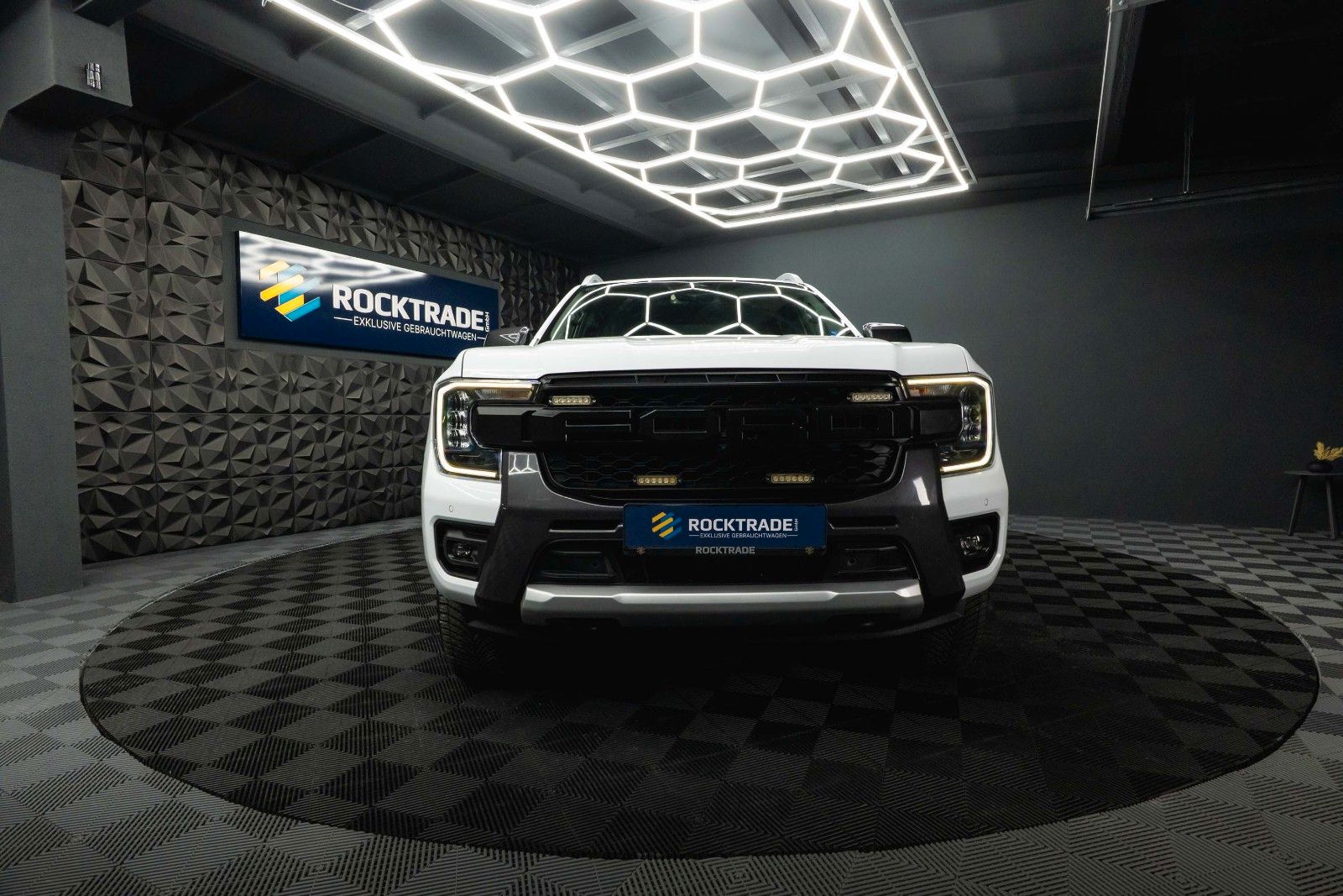 Fahrzeugabbildung Ford Ranger Wildtrak e-4WD Doppelkabine Offroad *ACC*
