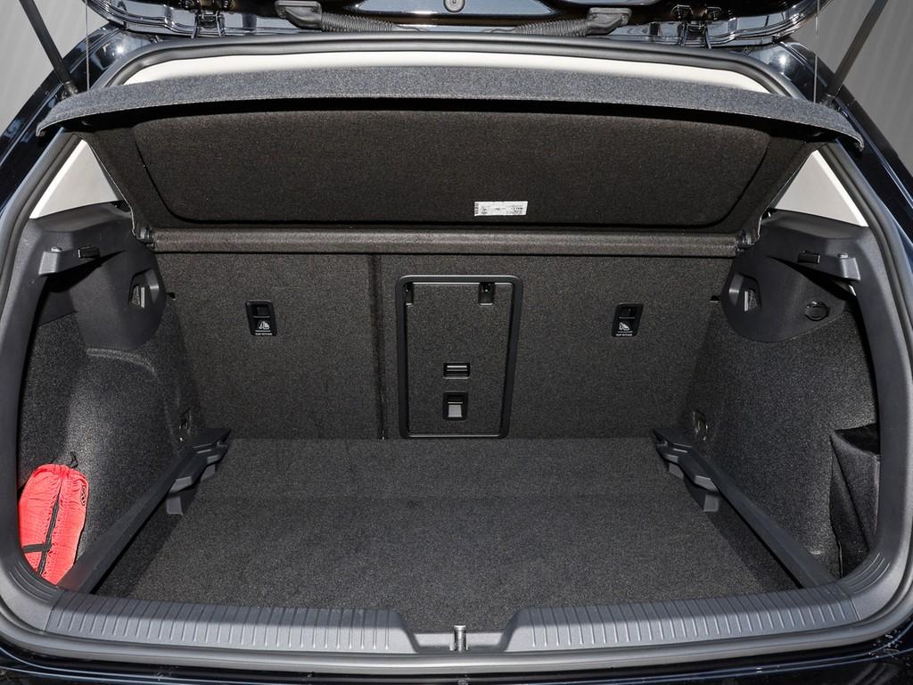 Volkswagen Golf VIII 1.5 TSI United Navi/Standhz/AppConnect, миниатюра 6