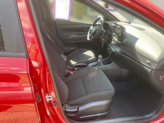Fahrzeugabbildung Hyundai i20 Blackline Navi Soundsystem Bose LED Apple Ca