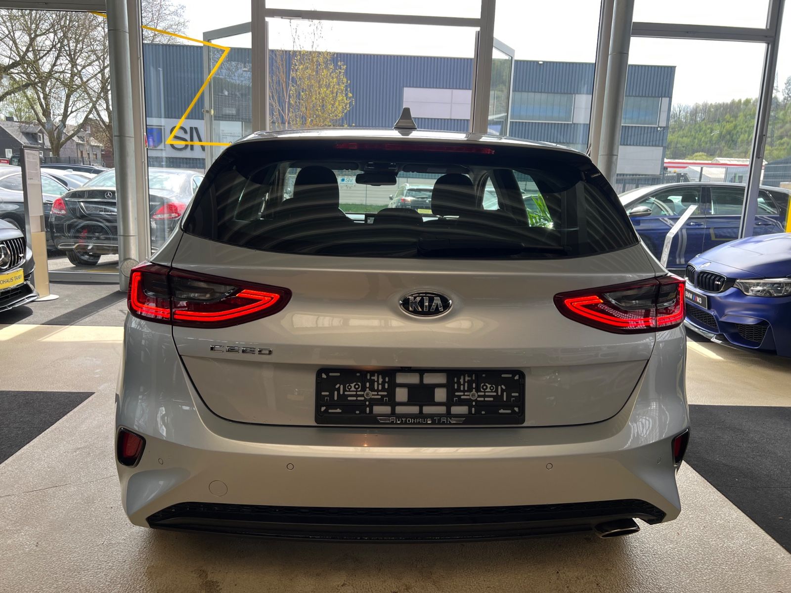 Fahrzeugabbildung Kia cee'd / Ceed Vision *LED*NAVI*CARPLAY*KAMERA*