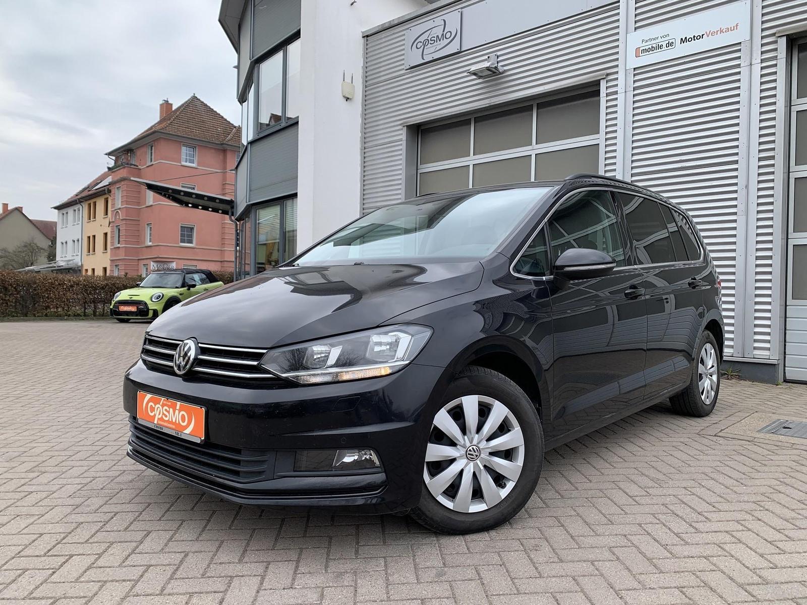 Volkswagen Touran 1.5TSI 7-Sitzer AHK+Klimaaut+Sitzhzg+APP