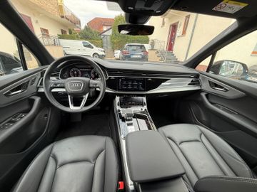 Audi Q7 - 7