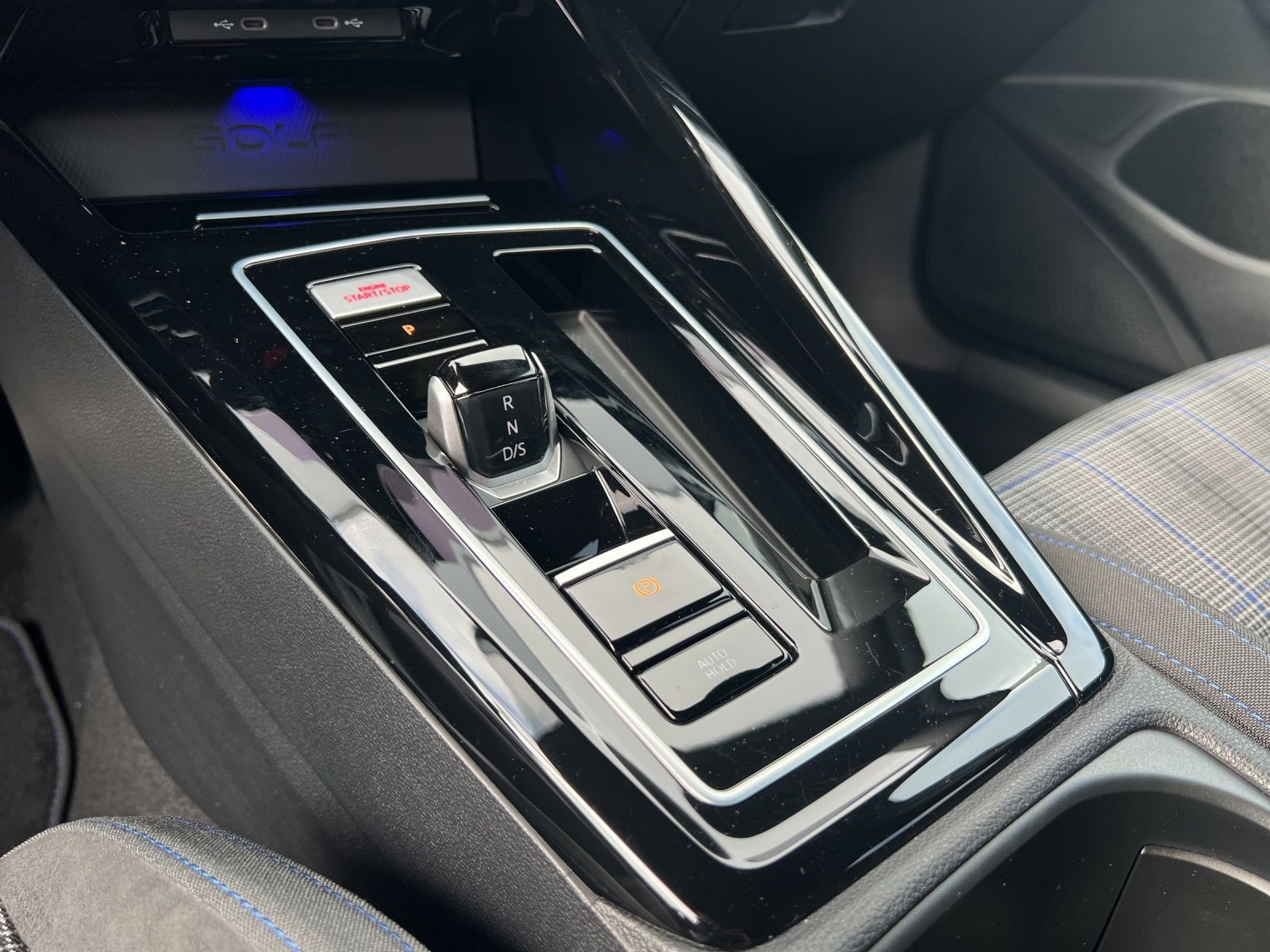Golf VIII GTE 1.5 TSI eHybrid DSG AHK*Navi*LED