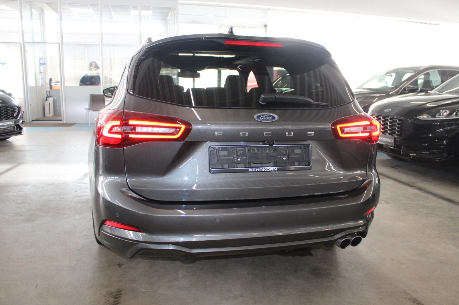 Fahrzeugabbildung Ford Focus ST-Line X Aut. LED ACC Leder Pano HUD Wint