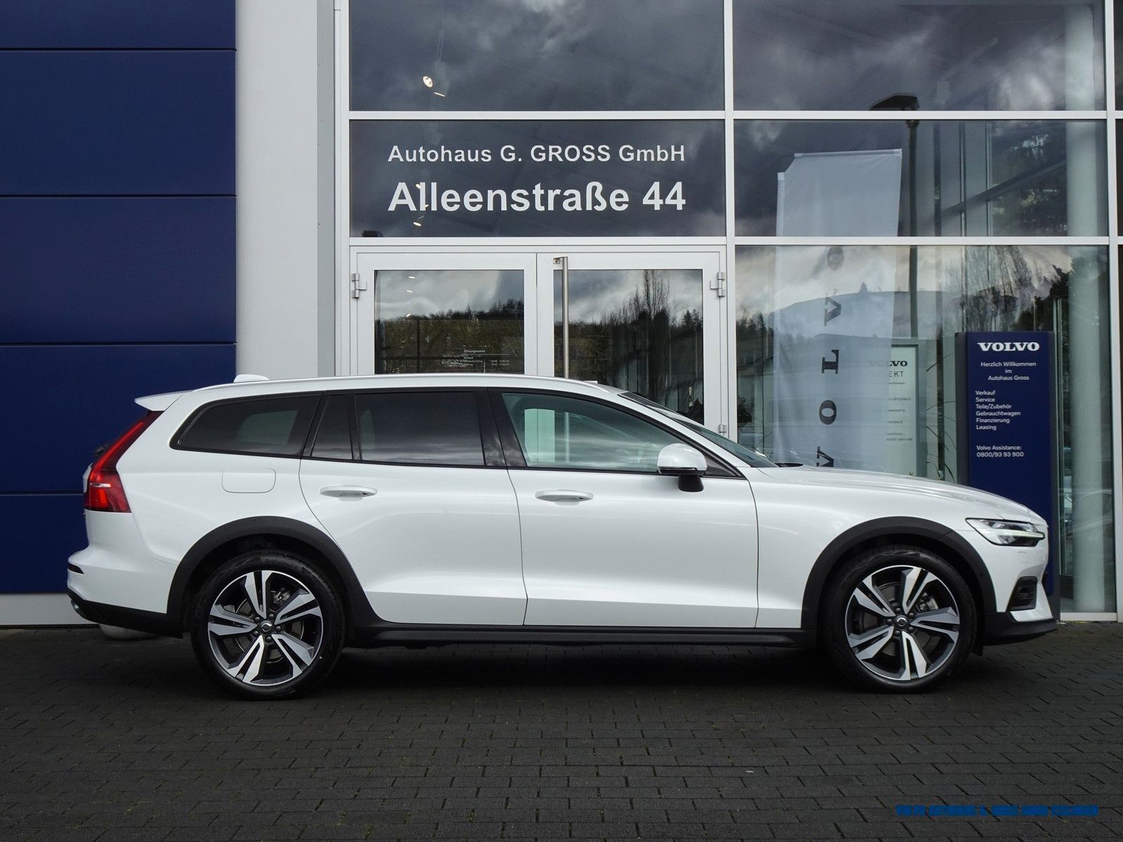 Volvo V60 Cross Country foto 3