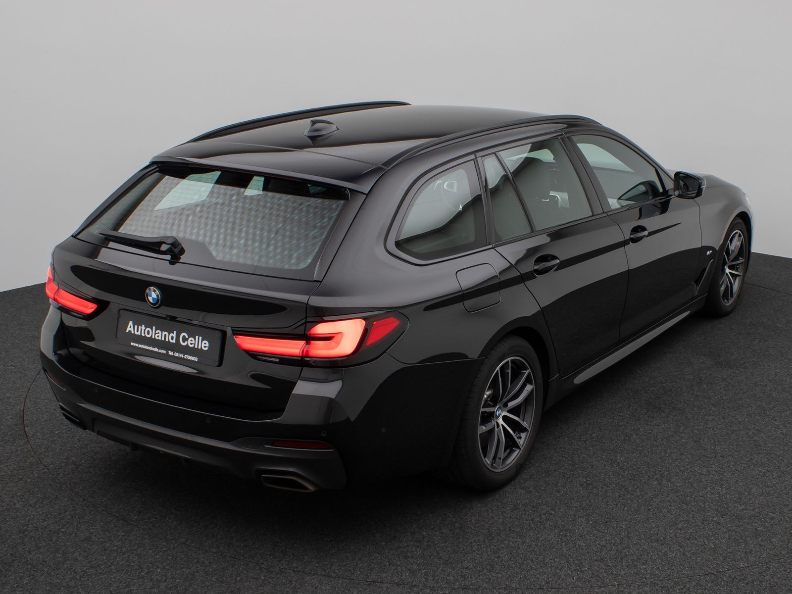 Fahrzeugabbildung BMW 530d  M Sport Kamera Laser HUD DAB HiFi Komfort