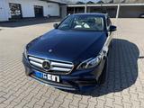 Mercedes-Benz E 400 4MATIC AVANTGARDE Autom. AVANTGARDE - blaue Mercedes-Benz E 400