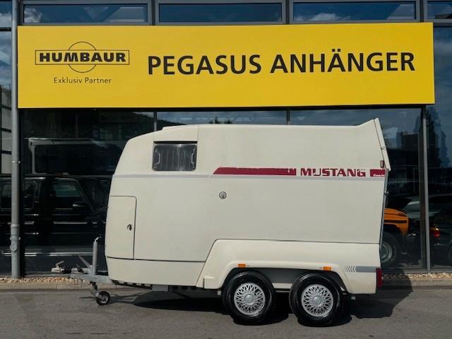 Andere Camp- Let A2 Pferdeanhänger Vollpoly 2t.