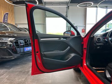 Audi A3 *Sportback*Tempo*Navi*AHK*Xenon*2-Zonen*