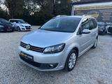 Volkswagen Touran Highline Automatik  NAVI TEMP PDC  EURO5 - Volkswagen Touran: Eu
