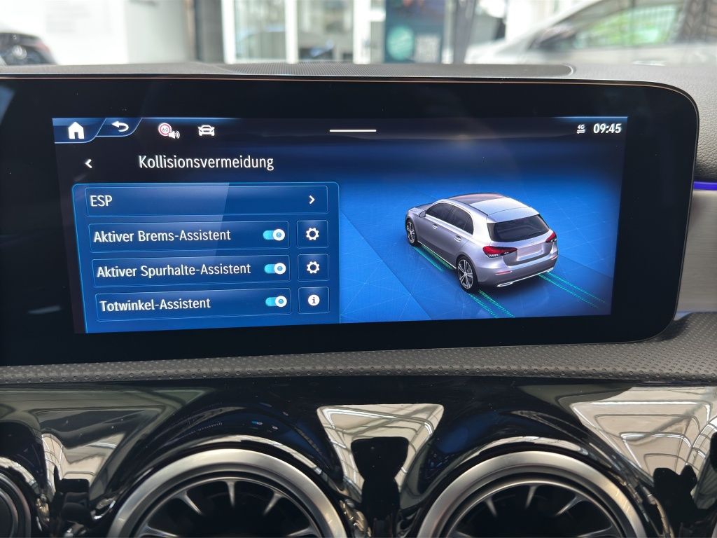 Fahrzeugabbildung Mercedes-Benz A 200 Kompaktlimousine AMG*Night*LED*SpH*PDC*RFK