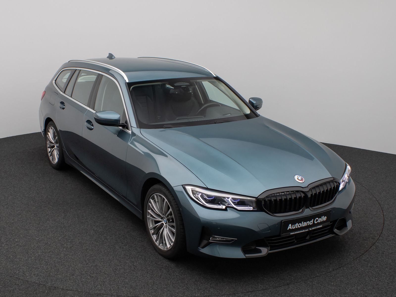 Fahrzeugabbildung BMW 320d Sport Line Kamera Laser HUD DAB HiFi Komfor