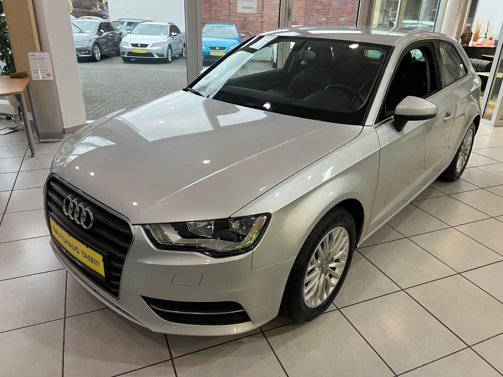 Fahrzeugabbildung Audi A3 ambiente 1.4  *LEDER*TEMPOMAT*