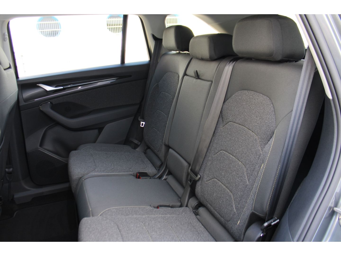 Fahrzeugabbildung SKODA Kodiaq Selection 1,5 TSI mHEV ACC AHK LED TWA RF