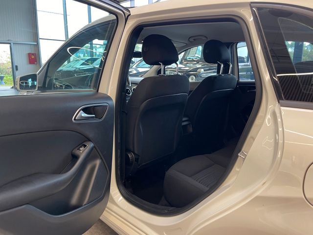 Mercedes-Benz B 180 *Kamera*Klima*Unfallfrei*