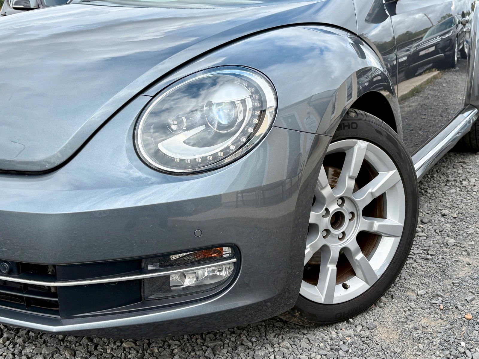 Fahrzeugabbildung Volkswagen Beetle 2.0 TSI DSG SPORT Navi Pano Xenon 147 kW