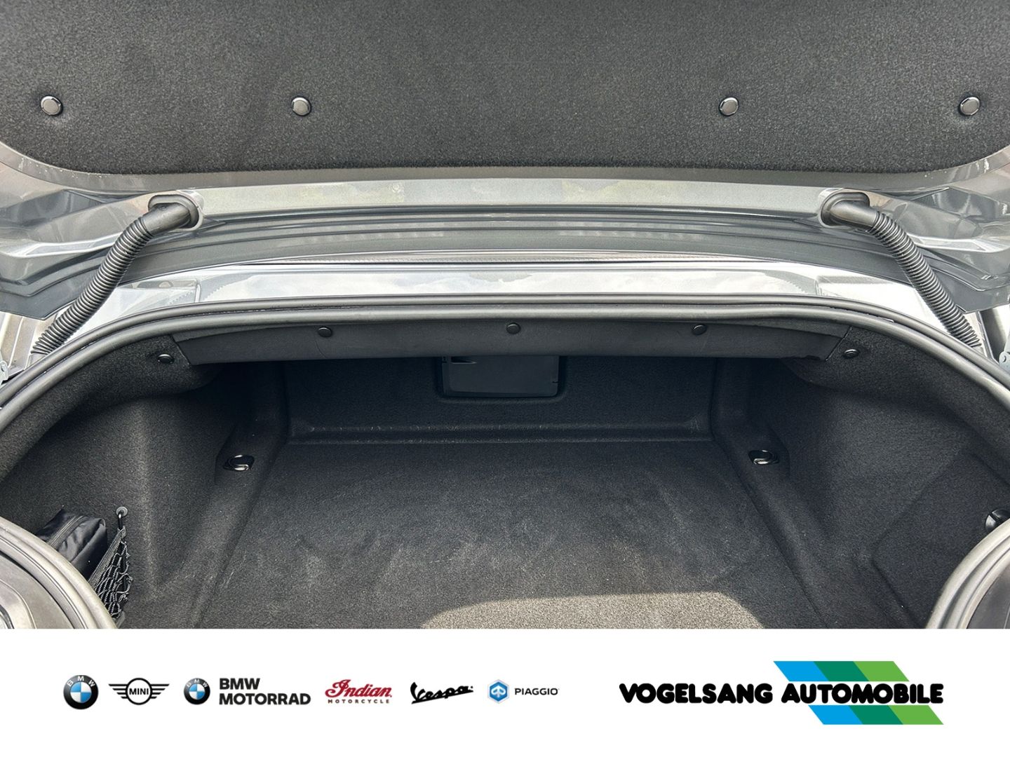 Fahrzeugabbildung BMW Z4 sDrive20i,M-Aerodynamik,DrivingAssistant,Komf