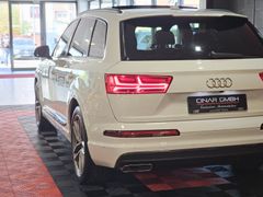 Fahrzeugabbildung Audi Q7 3.0 TDI quattro *S-LINE* (PANO/360°/LED/HUD/