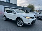 Nissan Qashqai Acenta Parkhilfe*AHK*1.Hand*8X-Bereift* - gebrauchte Nissan Qashqai aus dem Jahr 2014