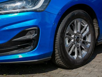 Ford Focus Turnier 1.0 Titanium-LED-Keyless-Winter-P.