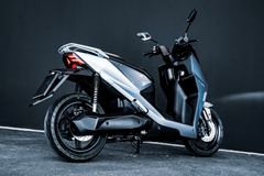 HORWIN SK3 Elektro Roller 95km/h Neufahrzeug + Garantie