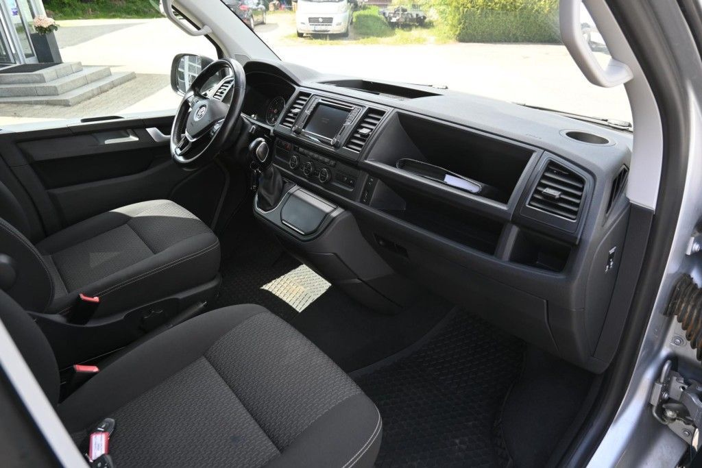 Volkswagen Multivan DSG Kurz Trendline foto 13