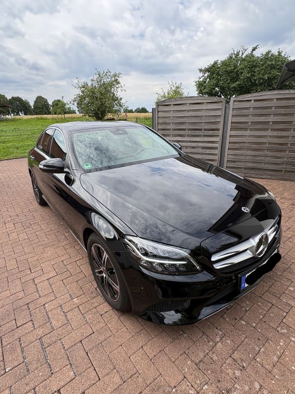 Image of Mercedes-Benz C 180