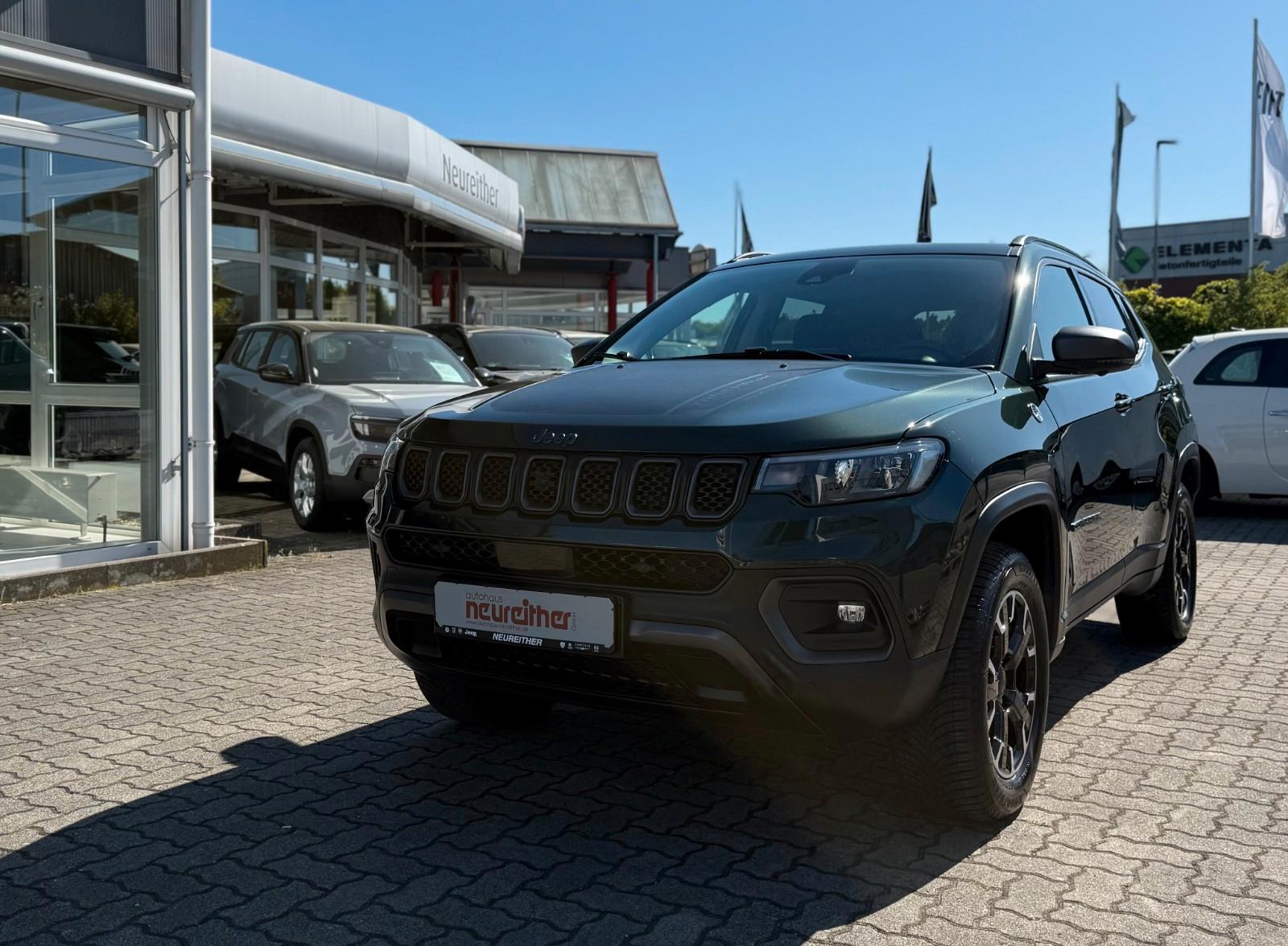 Jeep Compass Trailhawk PHEV 4WD PANO ACC LEDER 360