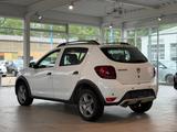 Dacia Sandero II Stepway Prestige*AUTOMA.*NAVI*RFK*AHK - Dacia Sandero mit Anhängerkupplung