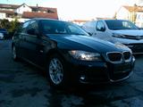 BMW 3 Limousine 318i Navi GSHD Bi-Xenon 8xAlu 2xPDC - BMW 318 in Stuttgart