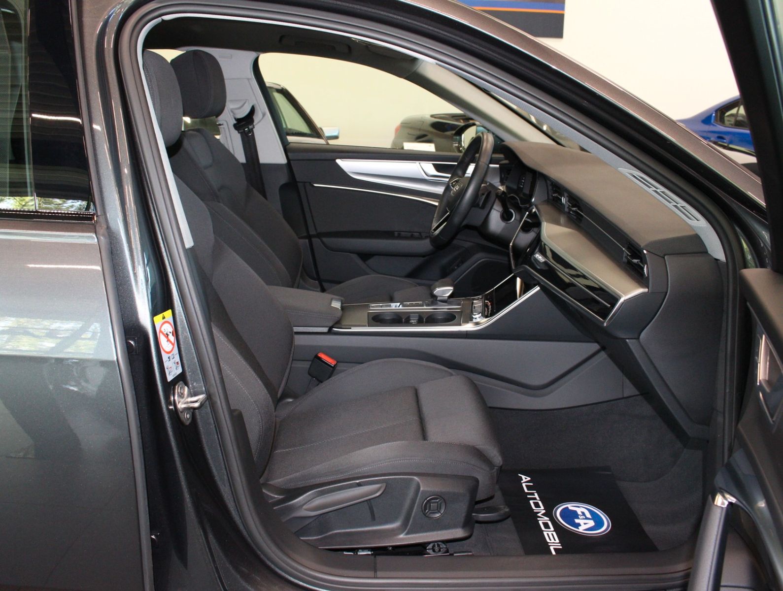 Fahrzeugabbildung Audi A6 Avant 45TDI quattro sport Standhzg.*Pano*360°