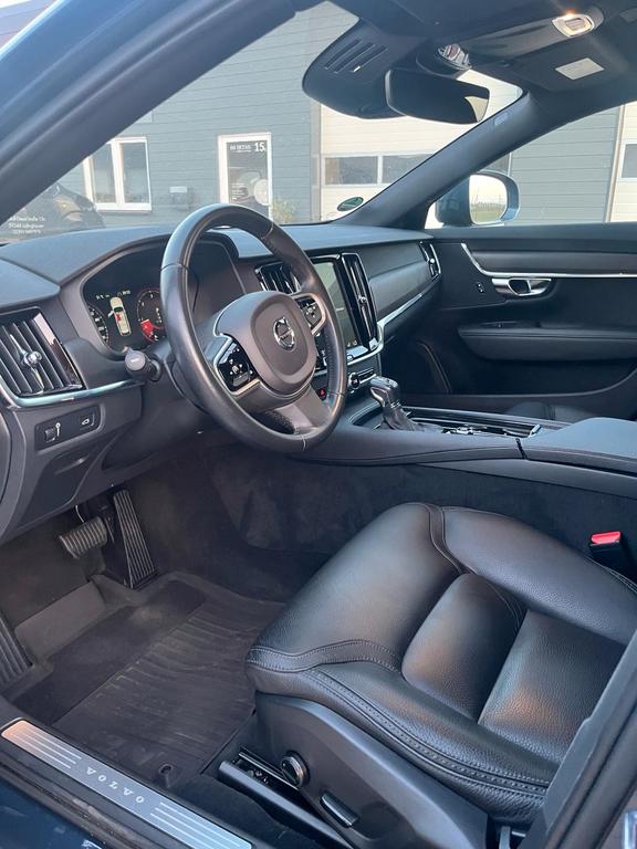 Volvo V90 Cross Country