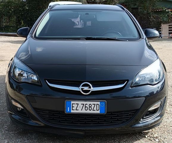 Opel Astra 2015 - 1.6 CDTI Sports Tourer LB AUTO