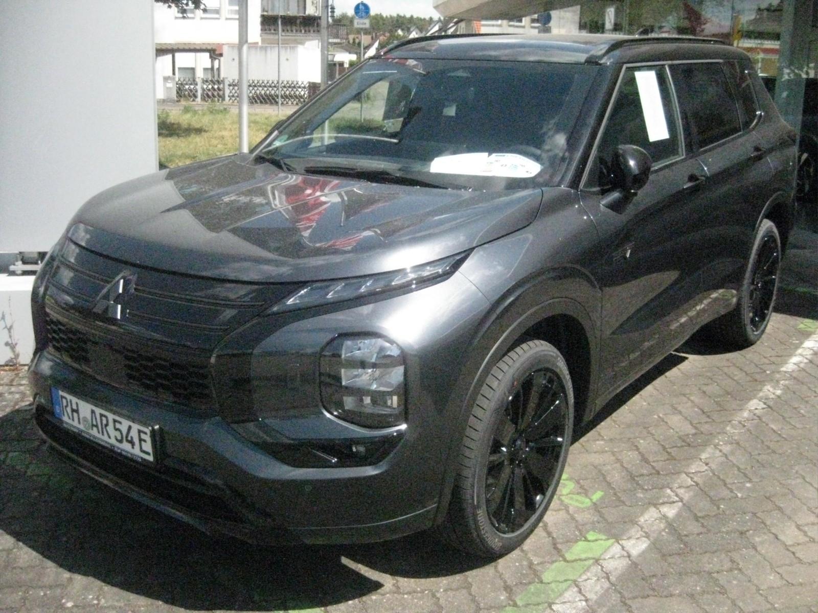 Mitsubishi Outlander Plug-in Hybrid Diamant Top Black