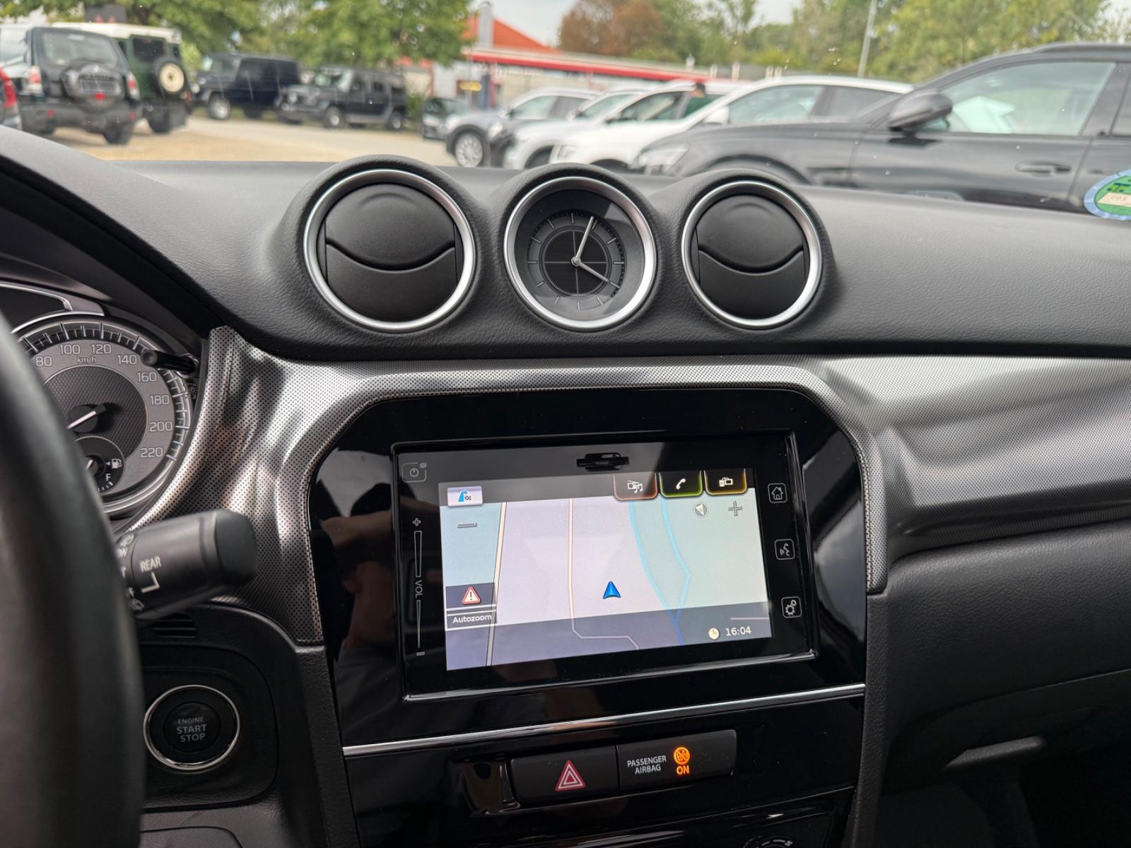 Suzuki Vitara 1.4 S 4x4*Automatik*Kamera*Panorama*AHK*
