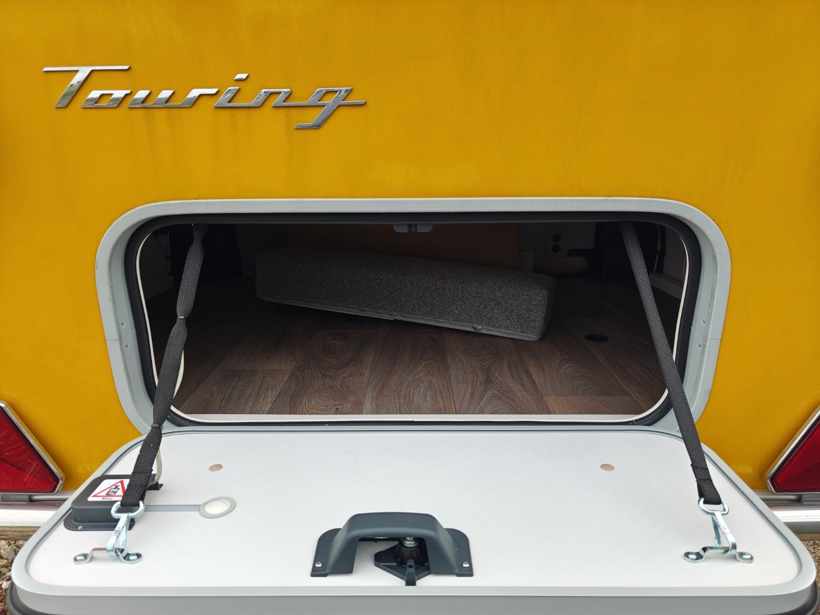 Fahrzeugabbildung HYMER / ERIBA / HYMERCAR Touring 310 Nugget Gold - SALE! -