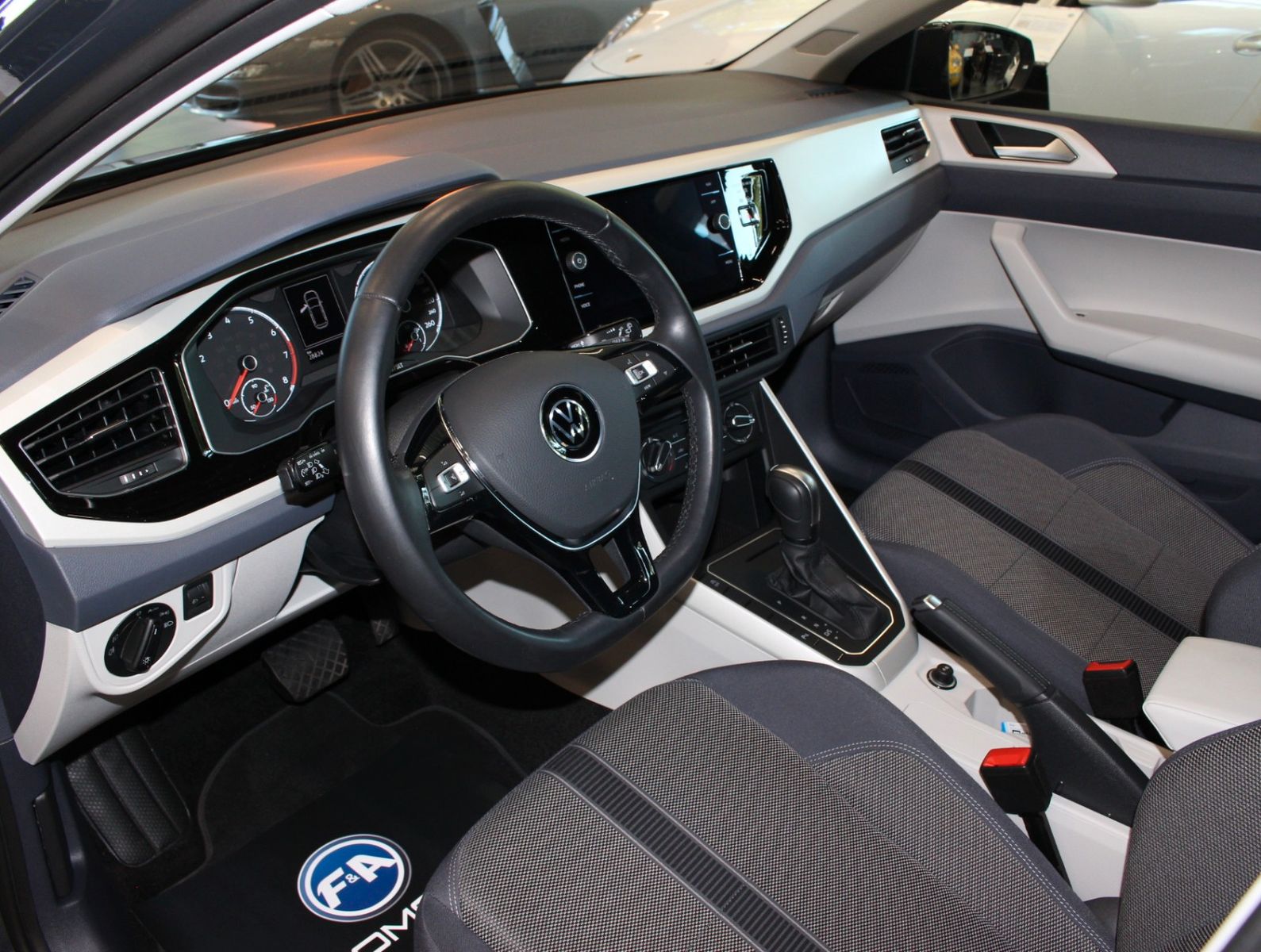 Fahrzeugabbildung Volkswagen Polo VI Highline DSG*1.Hand*MWST*