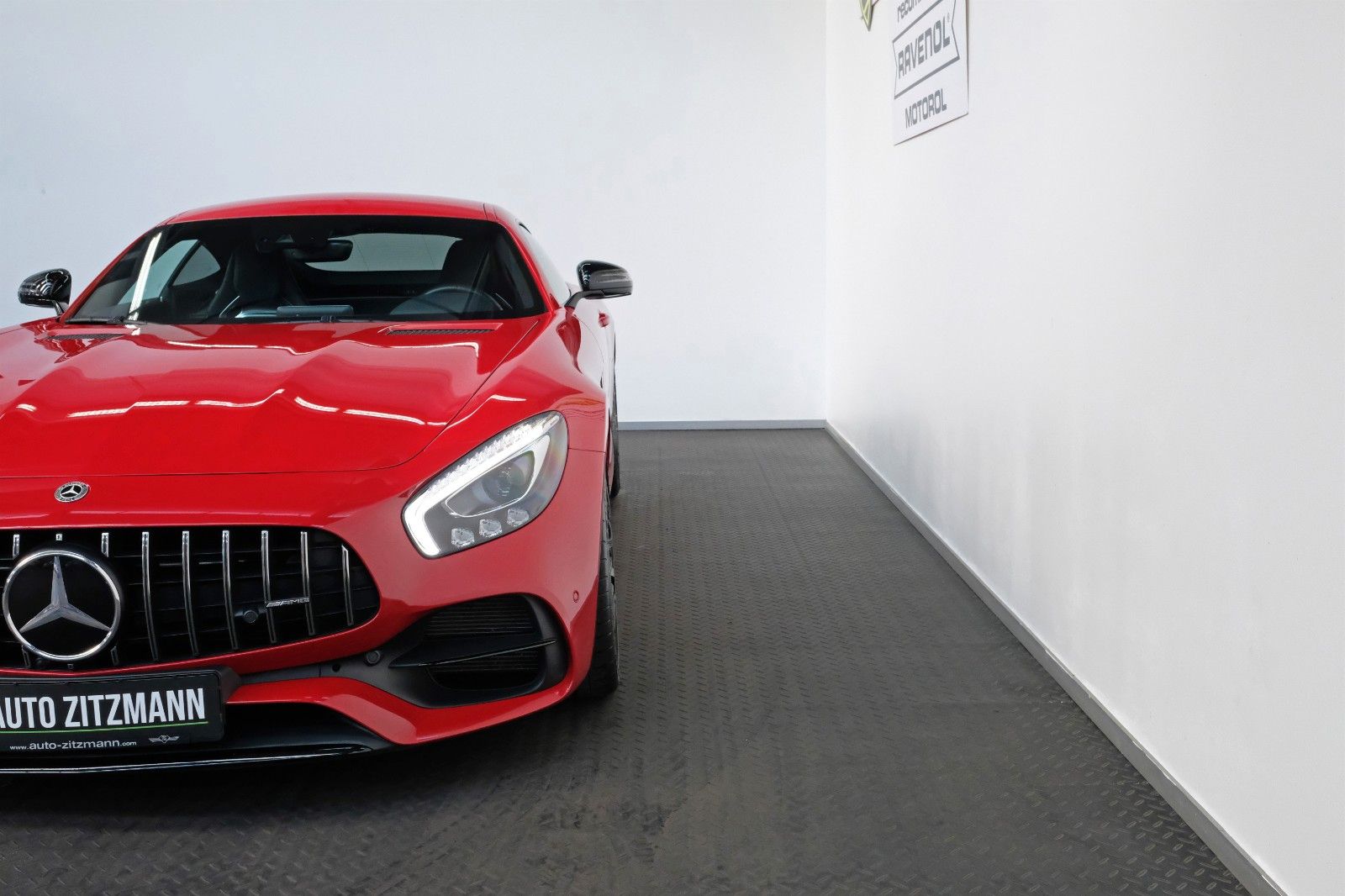 Fahrzeugabbildung Mercedes-Benz AMG GT S/PERFORMANCE/CARBON/BURMESTER/NIGHT/CAM