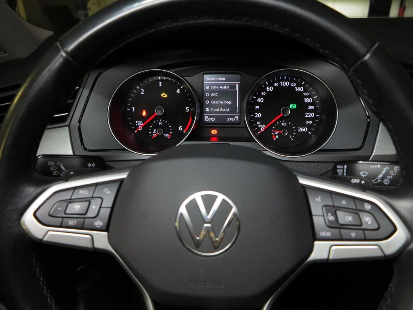 VW Passat Variant