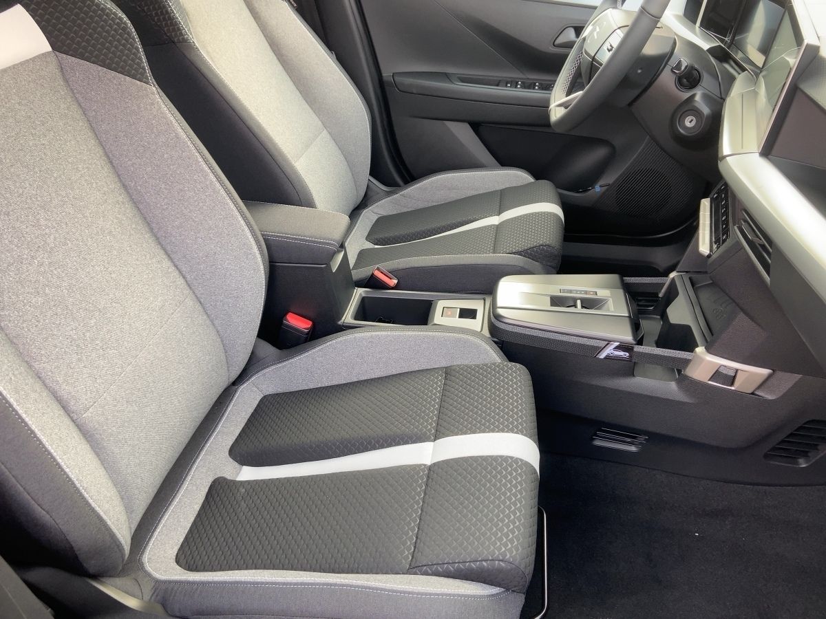 Opel Frontera - Bild 11