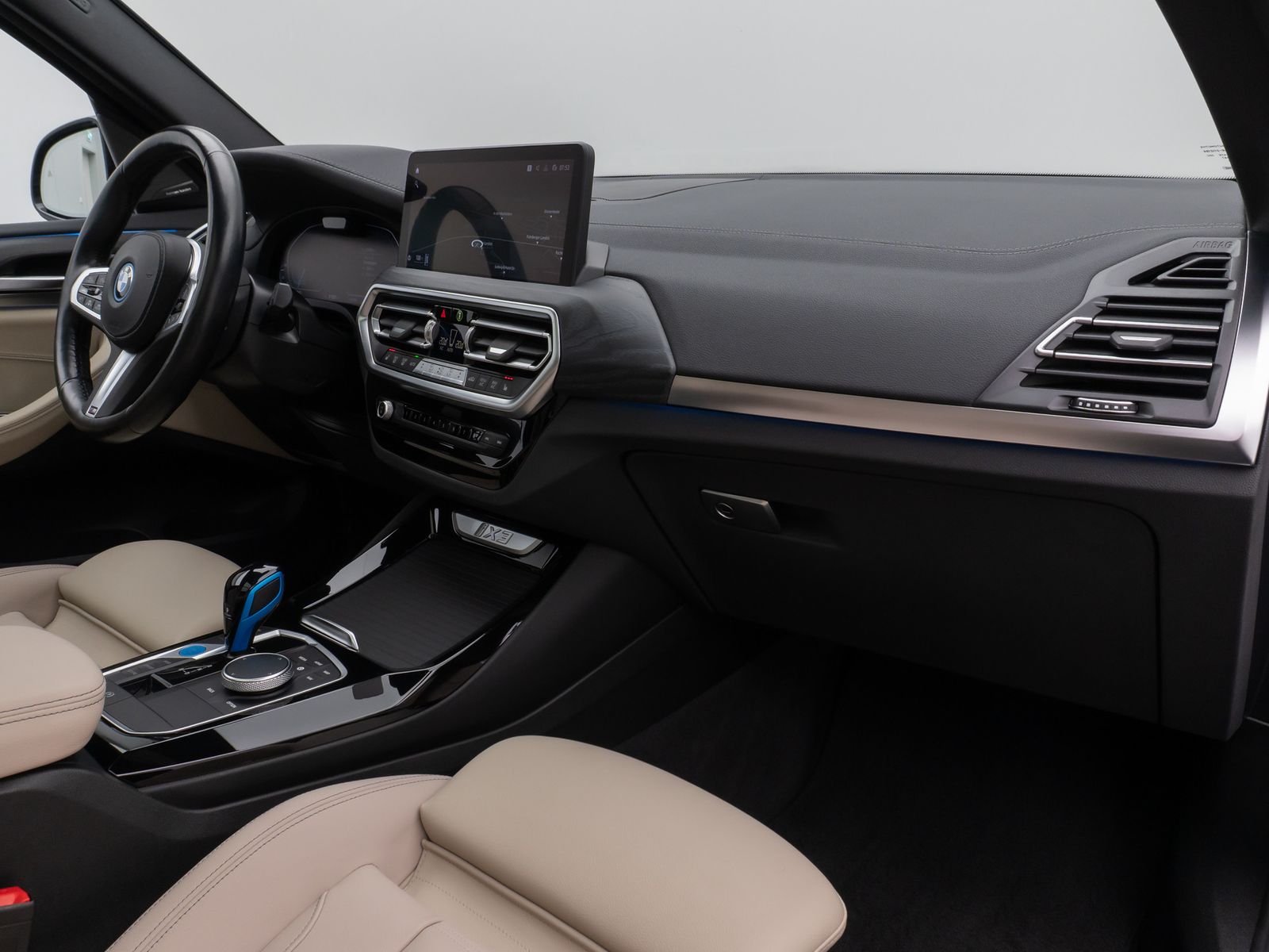 Fahrzeugabbildung BMW iX3 Impressive M Sport Panorama 360°HUD DAB H/K