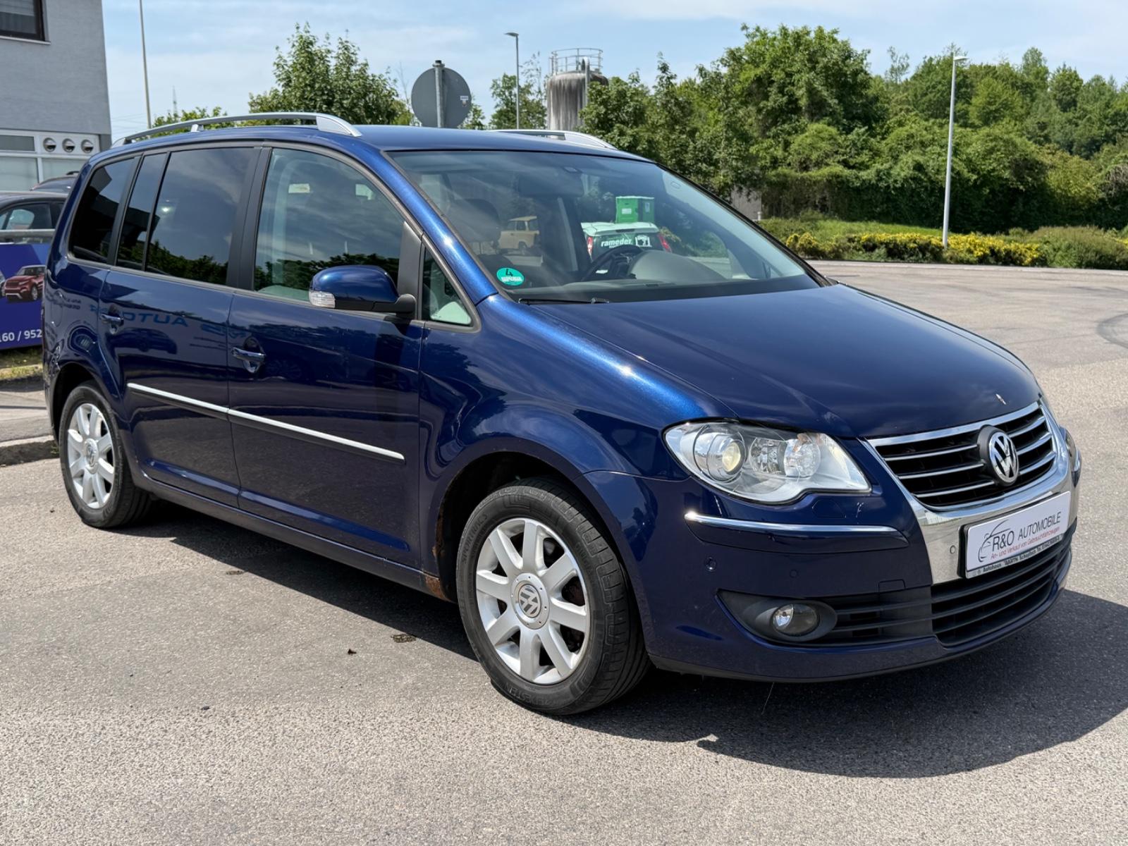 Volkswagen Touran Highline 2.0 TDI 7-SITZ*AUTOMATIK*NAVI