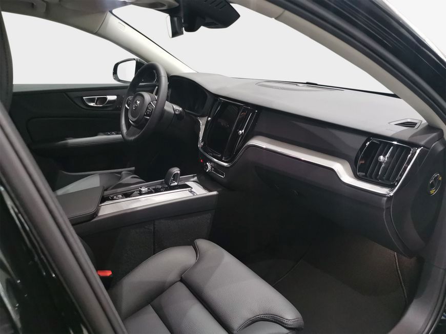 Volvo V60 Cross Country B5 B AWD Plus foto 10