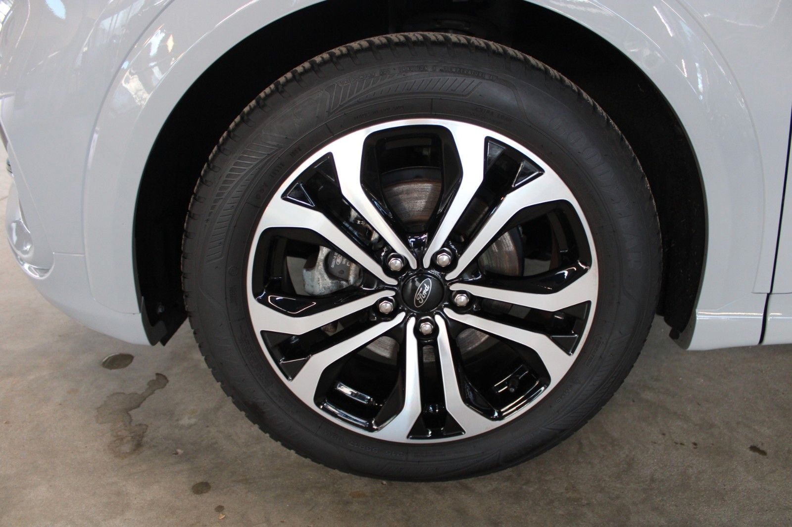 Fahrzeugabbildung Ford Puma ST-Line X Aut. LED Massage B&O Navi WinterP