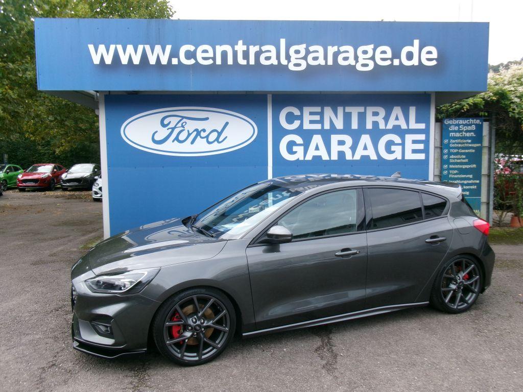 Ford Focus 2.3 EcoBoost S&S ST mit Styling-Paket